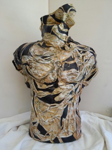 Skulptur mit dem Titel "Le masque de fer" von Christian Bessede, Original-Kunstwerk, Gemischte Medien