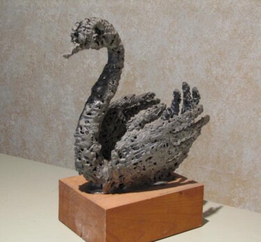 Sculpture titled "Cygne de mains" by Christian Eprinchard, Original Artwork, Metals