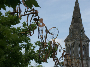Installation intitulée "Un petit vélo dans…" par Christian Gaufreteau, Artiste-Jardinier, Œuvre d'art originale