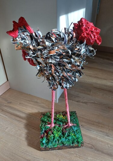 Sculpture titled "POULE" by Christiane Guerry, Original Artwork, Wood