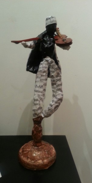 Sculpture titled "LE VIOLONISTE" by Christiane Guerry, Original Artwork, Paper