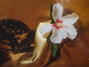 Инсталляция под названием "chaussure en fleur.…" - Christiane Pettersen, Подлинное произведение искусства