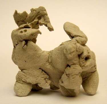 Sculpture intitulée "Petit chien, terre…" par Christian Lopez, Œuvre d'art originale