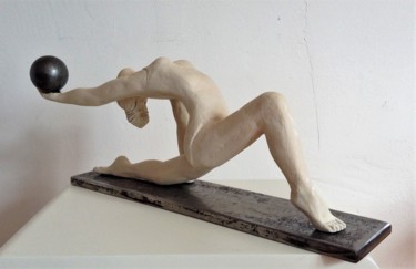 Sculpture intitulée "Gymnaste sur fer fo…" par Christine Coscioli, Œuvre d'art originale, Terre cuite