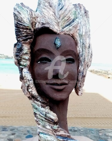 雕塑 标题为“Déesse Emeraude” 由Christine Dupont, 原创艺术品, 陶瓷