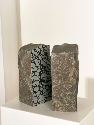 Mirror_org_06 Escultura titulada "Mirror_org_06" por Christoph Jakob, Obra de arte original, Piedra