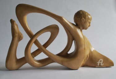 Sculpture titled "Homme boucle" by Christophe Lm, Original Artwork, Wood