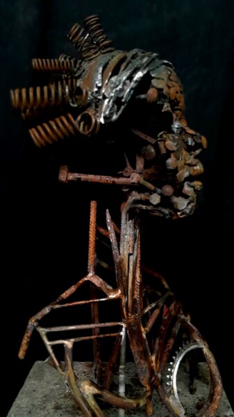 Sculpture titled "African godess" by Christophe Milcent, Original Artwork, Metals