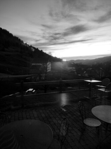 Photographie intitulée "la terrasse" par Christophe Plousey, Œuvre d'art originale, Photographie numérique