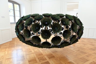 Скульптура под названием "Lévitation" - Christophe Bregnard, Подлинное произведение искусства, Дерево