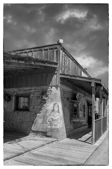 Fotografía titulada "Old Tucson Film Stu…" por Christopher L Smith, Obra de arte original, Fotografía digital