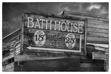 Fotografie mit dem Titel "Bath-house sign at…" von Christopher L Smith, Original-Kunstwerk, Digitale Fotografie