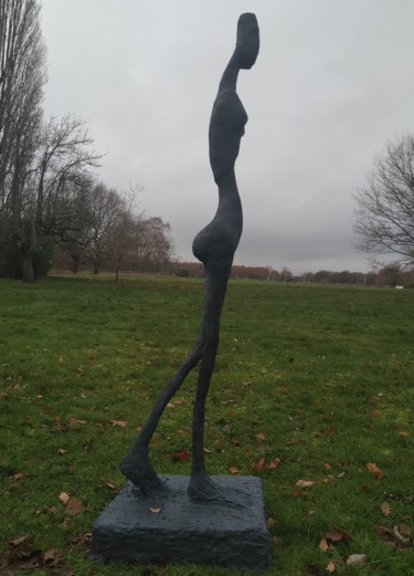 Victoire Sculpture intitulée "Victoire" par Christian Vial, Œuvre d'art originale, Résine