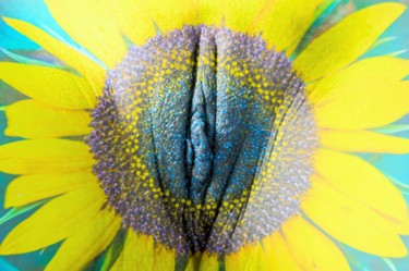 Photographie intitulée "my flower is beauti…" par Gaudi .C, Œuvre d'art originale, Photographie manipulée