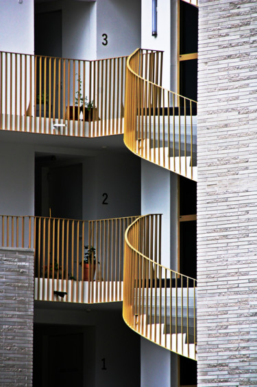 Fotografie mit dem Titel "Yellow stairs" von Angie Black, Original-Kunstwerk, Digitale Fotografie