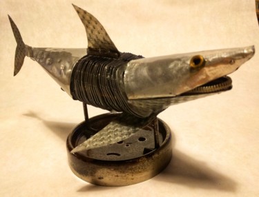 Sculpture titled "Le Requin" by Claire Savail, Original Artwork, Metals