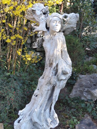 Sculpture titled "Dryade" by Claire Pellicone Fanni, Original Artwork, Terra cotta