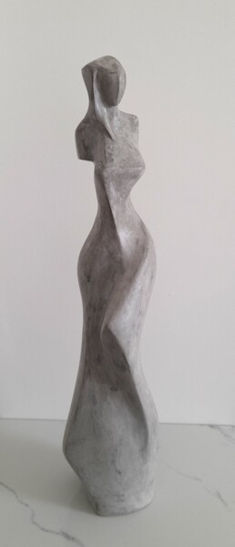Sculpture intitulée "Lady of the Manor" par Clark Camilleri, Œuvre d'art originale, Béton