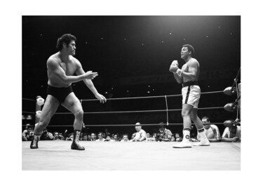 Fotografie mit dem Titel "Muhammad Ali vs Ant…" von Claude Charlier, Original-Kunstwerk, Analog Fotografie