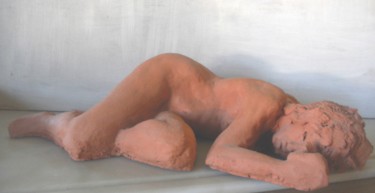 Sculpture intitulée "dormeuse" par Claude Hardenne, Œuvre d'art originale, Terre cuite