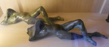 Sculpture titled "Nue couchée" by Claude Hardenne, Original Artwork