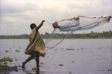 Photography titled "Pécheur à l'épervie…" by Claude Grand, Original Artwork, Non Manipulated Photography