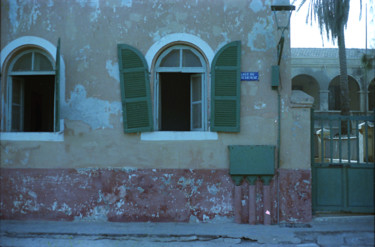 Fotografie getiteld "Maison de Gorée" door Claude Grand, Origineel Kunstwerk
