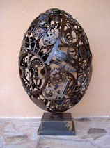 Sculpture titled "Grand OEUF" by Claude Valois, Original Artwork, Metals