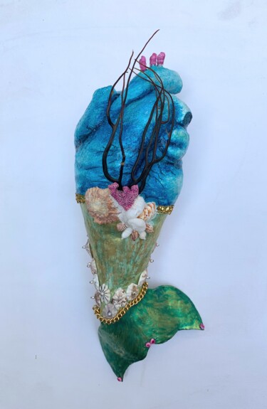 Скульптура под названием "Corazón de mar" - Claudia Fabiola Estrada Castillo, Подлинное произведение искусства, Папье-маше
