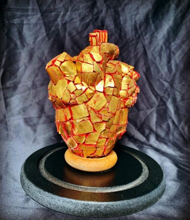 Escultura titulada "Corazón 3, de la se…" por Claudia Fabiola Estrada Castillo, Obra de arte original, Papel maché