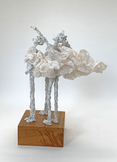 Scultura intitolato "Cranes" da Claudia König (koenigsfigurine), Opera d'arte originale, Cartapesta