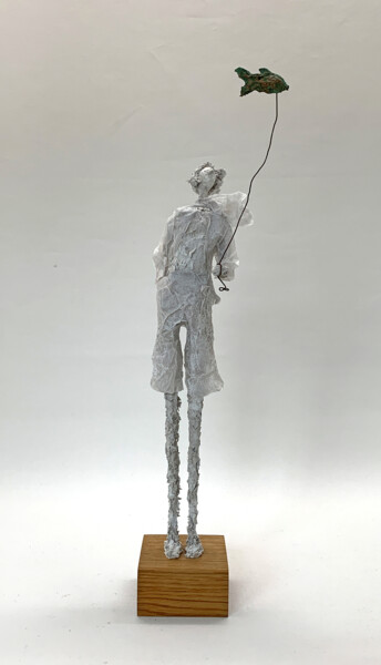 Sculptuur getiteld "Wish i were a fish" door Claudia König, Origineel Kunstwerk, Papier maché