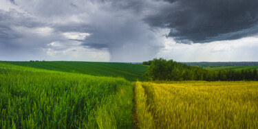 Photographie intitulée "Luminous Storm" par Claudio De Sat, Œuvre d'art originale, Photographie numérique