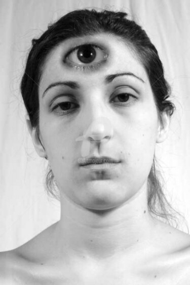 Fotografia intitolato "il terzo occhio" da Claudio Benvenuto Rossi, Opera d'arte originale