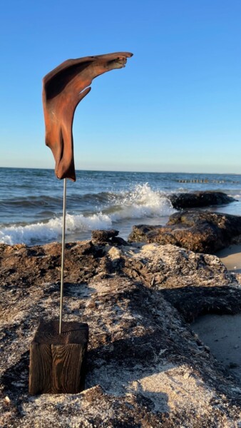 Sculpture titled "Windfänger / Wind c…" by Clemens Voigt, Original Artwork, Wood