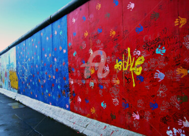 Fotografia intitolato "EU05-Wall Art on St…" da Clement Tsang, Opera d'arte originale, Fotografia digitale