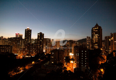 Fotografia intitulada "Hong Kong - City at…" por Clement Tsang, Obras de arte originais, Fotografia digital