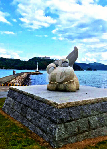 Fotografia zatytułowany „TW36-Fish Statue” autorstwa Clement Tsang, Oryginalna praca, Fotografia cyfrowa