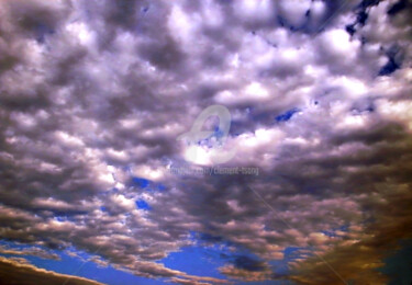 Fotografia intitolato "Dark Cloud and Blue…" da Clement Tsang, Opera d'arte originale, Fotografia digitale
