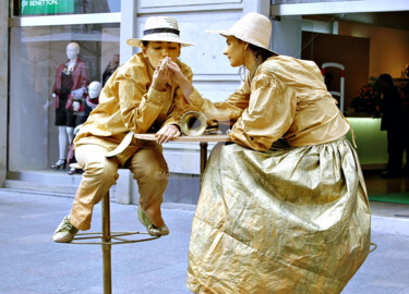 Fotografia intitolato "EUR05-Street Perfor…" da Clement Tsang, Opera d'arte originale, Fotografia digitale