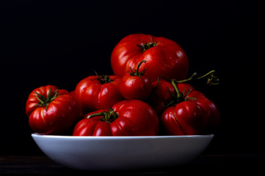 Photographie intitulée "Tomates #1" par Claude Clin, Œuvre d'art originale, Photographie numérique