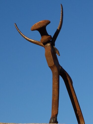 Sculpture intitulée "cross" par Clive Manuel, Œuvre d'art originale, Métaux