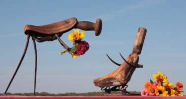 Sculptuur getiteld "Saddle couple" door Clive Manuel, Origineel Kunstwerk, Metalen