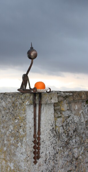 Sculpture intitulée "Orange" par Clive Manuel, Œuvre d'art originale, Métaux