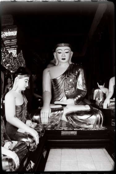 Fotografie getiteld "Shwedagon#1" door Chupalia, Origineel Kunstwerk