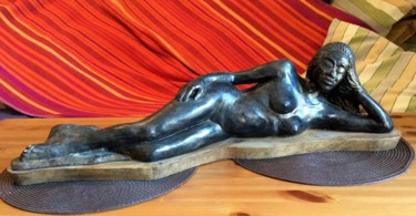 Sculpture titled "Sérénité" by Cochet Jean-Louis, Original Artwork, Terra cotta