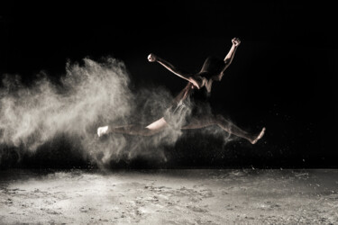 Photographie intitulée "Dancer: Flora #13" par Cody Choi, Œuvre d'art originale, Photographie numérique