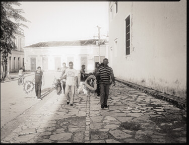 Photography titled "« la procesión »" by Cojan, Original Artwork, Analog photography