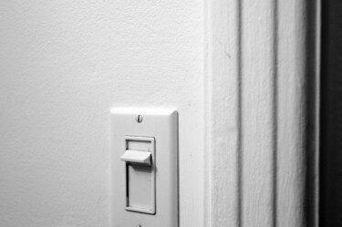 Photographie intitulée "«switch»" par Cojan, Œuvre d'art originale, Photographie numérique