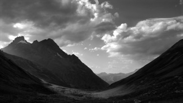 Photographie intitulée "Montagne n°05" par Philippe Clerc, Œuvre d'art originale, Photographie numérique